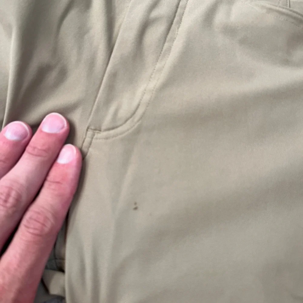 Lululemon Commission Pant Classic Tan Khaki Mens 30 34 Inseam Technical Trousers
